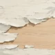 How to Remove Chipped Paint From Wood